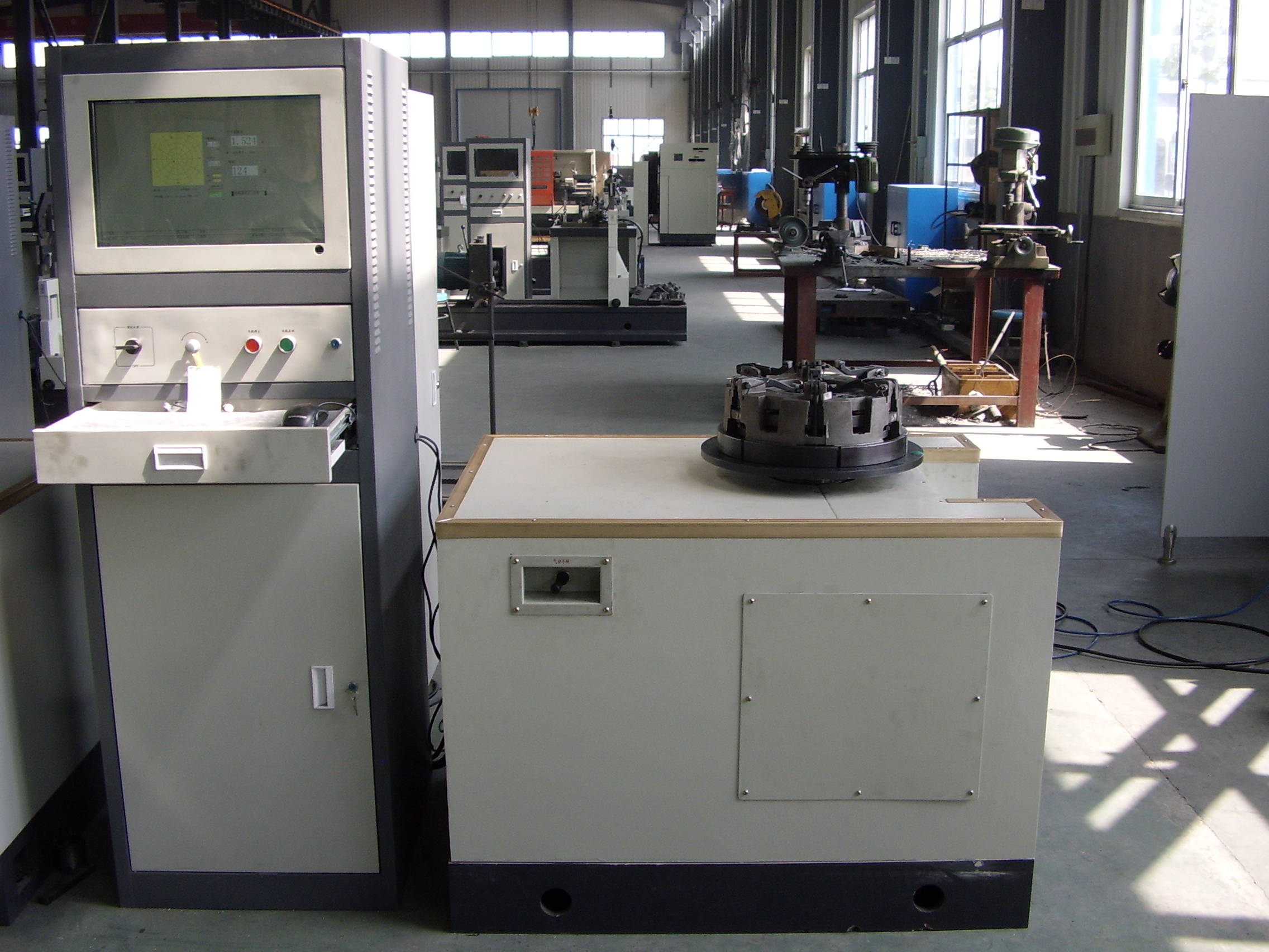 Equilibradora vertical YLD-800